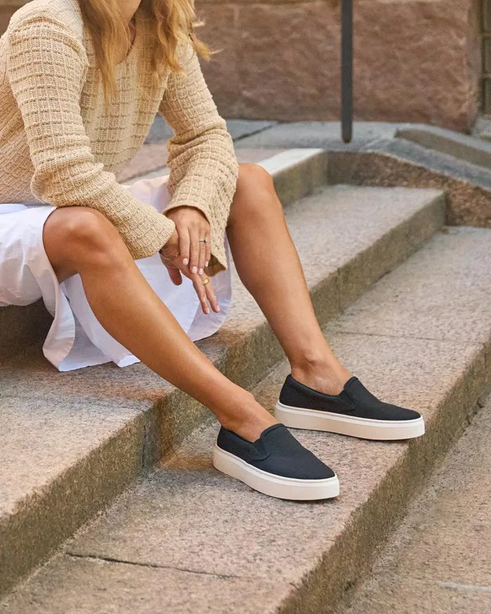 ABEO Jumpstreet Slip On Metatarsal Black Womens Abeo Sneakers