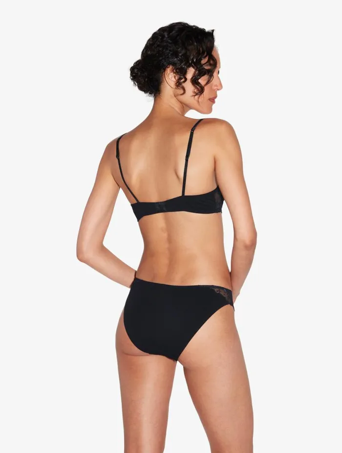 Balconette Bra In Onyx With Embroidered Tulle Lingerie La Perla Balconette
