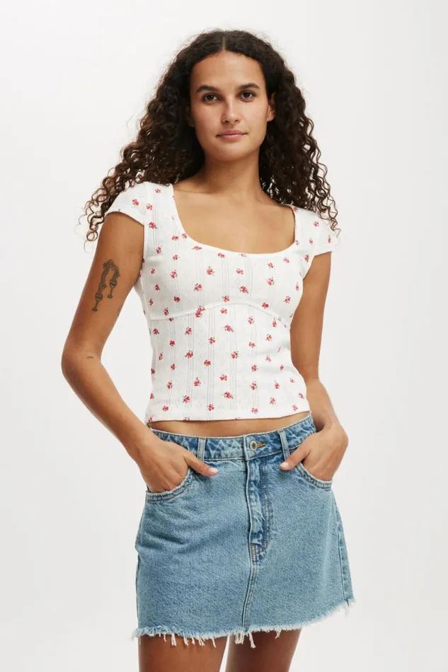 Darcie Scoop Neck Short Sleeve Top Bobbi Ditsy Cherry Rouge Women Cotton On Tops Darcie Scoop Neck Short Sleeve Top Bobbi Ditsy Cherry Rouge Women Cotton On Tops