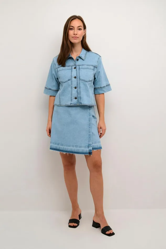 Denim Styles Women CULTURE CUami Denim Jacket Light Blue Wash