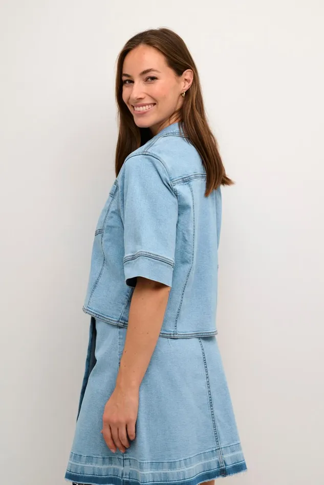 Denim Styles Women CULTURE CUami Denim Jacket Light Blue Wash