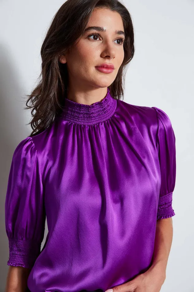 Elie Tahari Short Sleeve Silk Satin Smocked Shirt Berry Women Suiting
