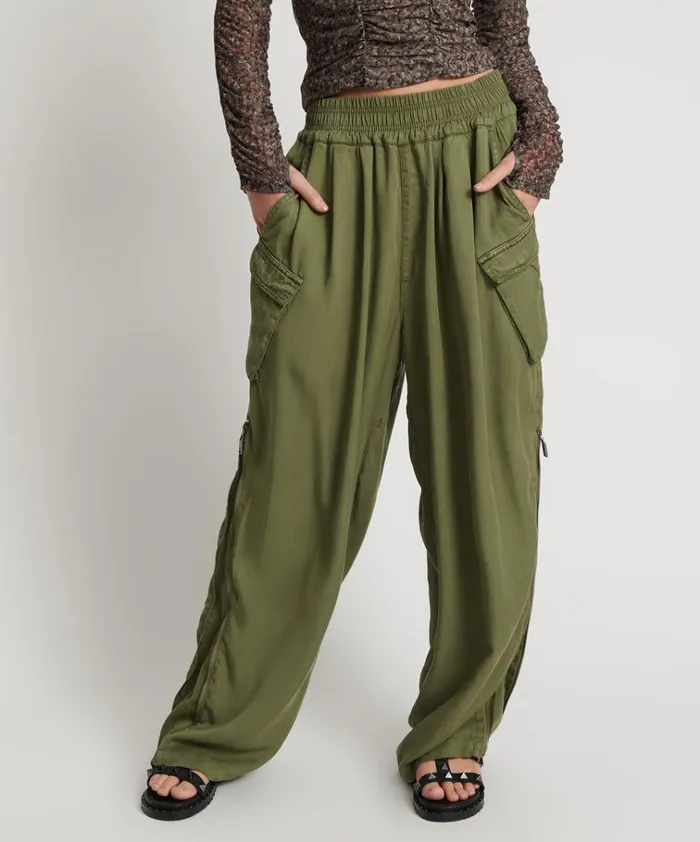 KHAKI TENCEL PARACHUTE PANTS Women One Teaspoon Bottoms KHAKI TENCEL PARACHUTE PANTS Women One Teaspoon Bottoms