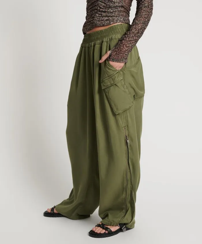 KHAKI TENCEL PARACHUTE PANTS Women One Teaspoon Bottoms KHAKI TENCEL PARACHUTE PANTS Women One Teaspoon Bottoms