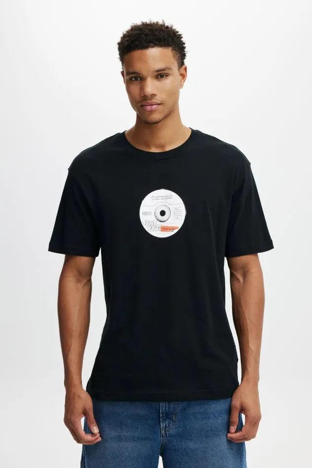 Loose Fit Art TShirt Black 2000s Mix Men Cotton On Tees and Tanks