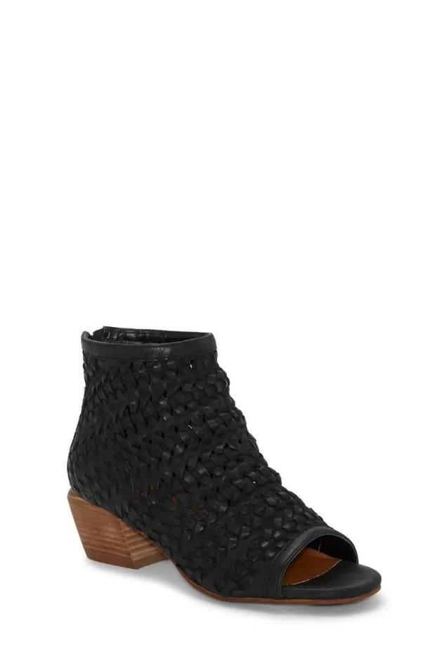 Lucky Brand Mofira Flat Black Women Shoes