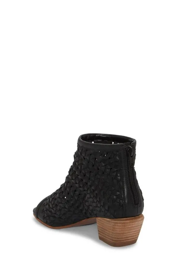 Lucky Brand Mofira Flat Black Women Shoes