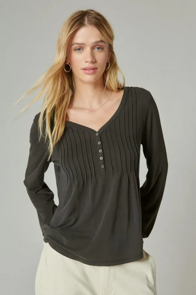 Lucky Brand Sandwash Pintuck Top Jet Black Women All Tops