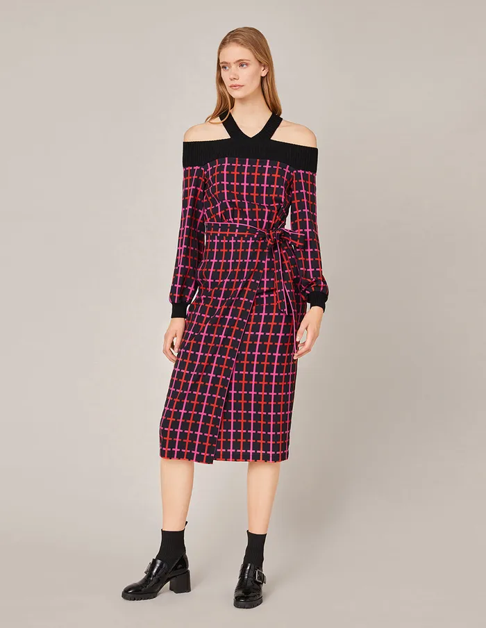 MARYLING Knit Dress VNECK KNIT SPLICED CHECKED DRESS Black 8211 Women