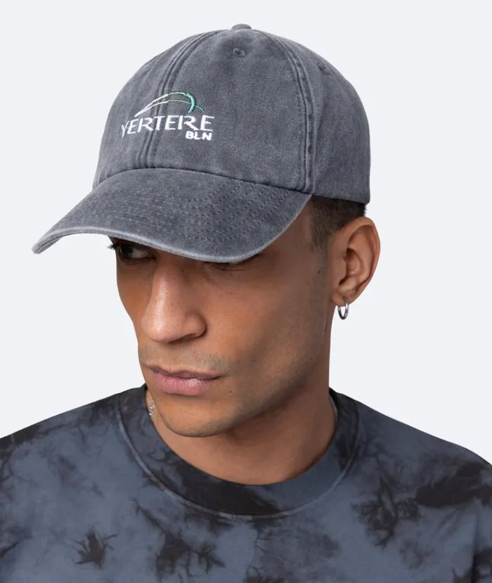 MenWomen BEANIES CAPS and SCARVES Vertere Berlin CORPORATE CAP 8211 WASHED BLACK