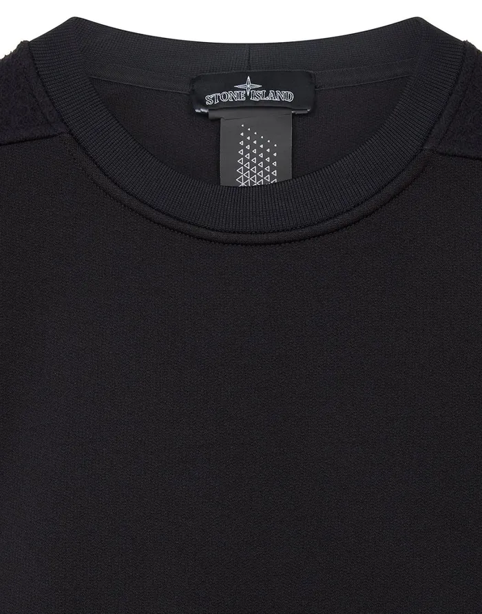 Mens 60207 Engineered Pill Crewneck In Black Stone Island Sweatshirts