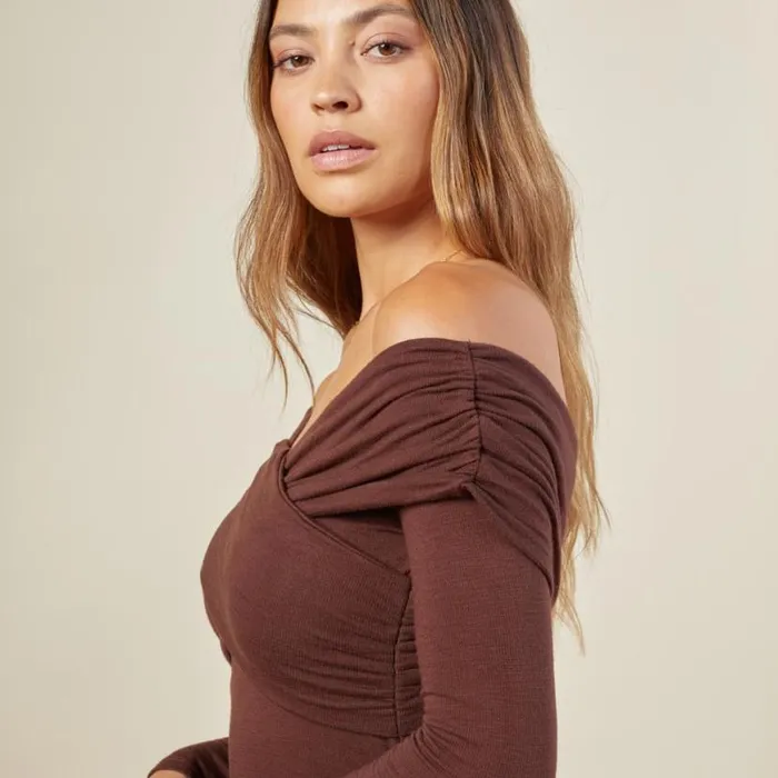 MONROW DRESSES Supersoft Off Shoulder Shirred Dress Dark Oak 8211 Shop