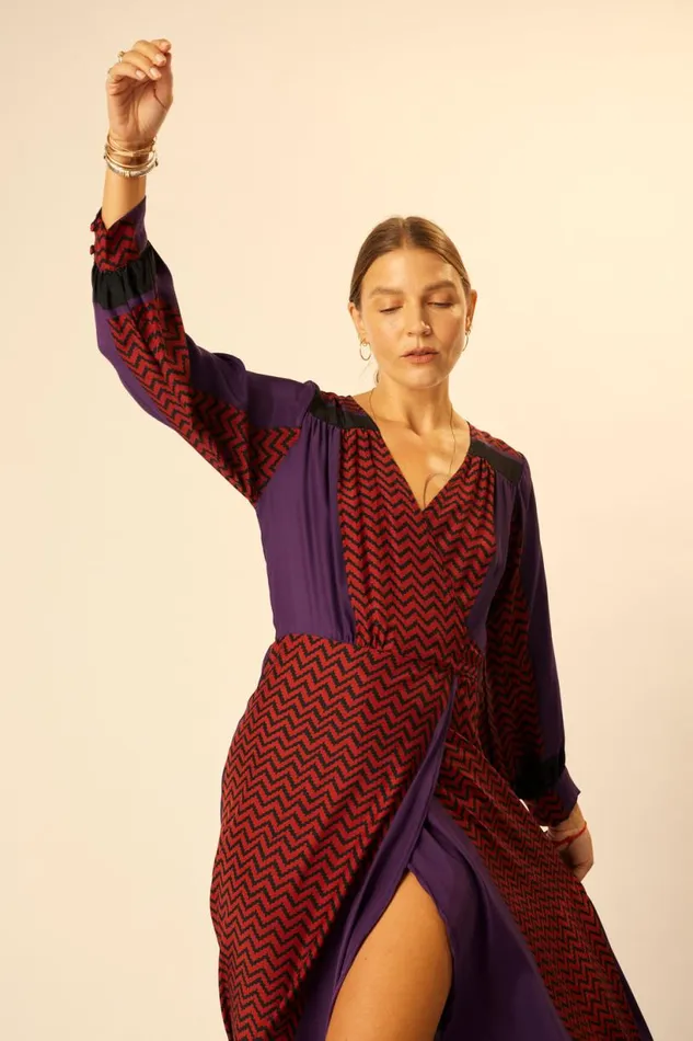 Natalie Martin KATE LONG SLEEVE MAXI Block Zigzag Aubergine Shop Dresses