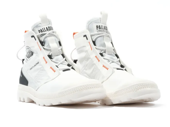 PALLADIUM PAMPA TRAVEL LITE RS Star Whiteblack Women Boots PALLADIUM PAMPA TRAVEL LITE RS Star Whiteblack Women Boots