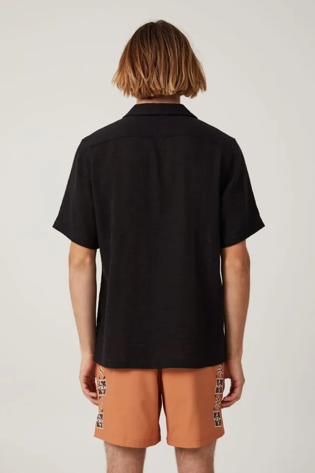 Palma Short Sleeve Shirt Washed Black Men Cotton On Shirts and Polos Palma Short Sleeve Shirt Washed Black Men Cotton On Shirts and Polos