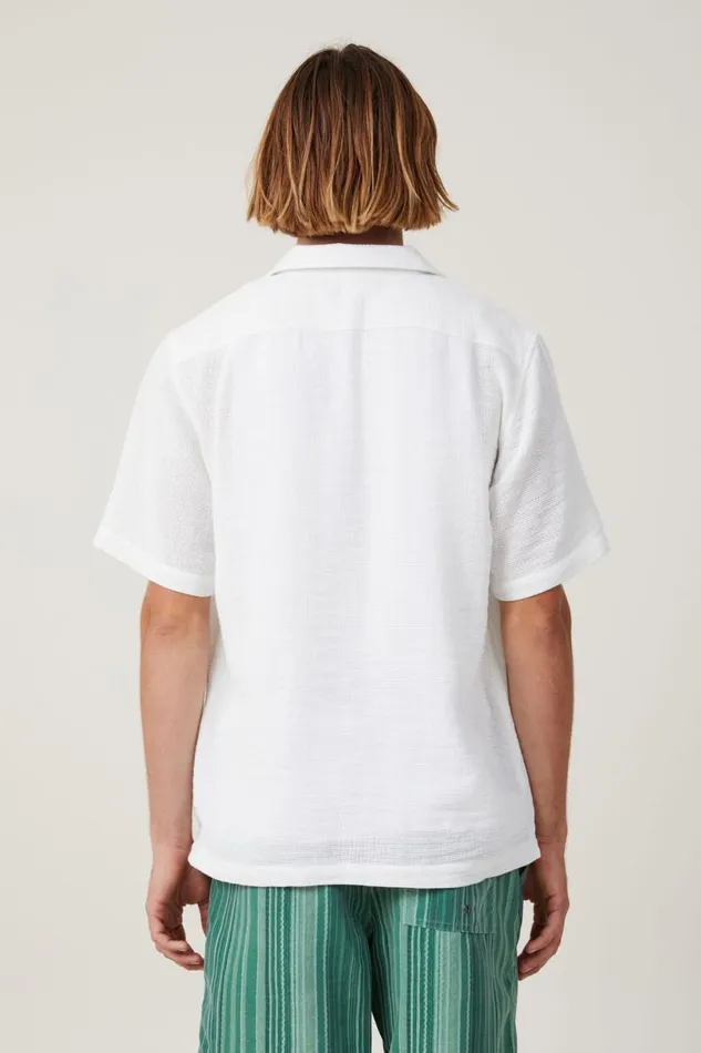 Palma Short Sleeve Shirt White Men Cotton On Shirts and Polos Palma Short Sleeve Shirt White Men Cotton On Shirts and Polos