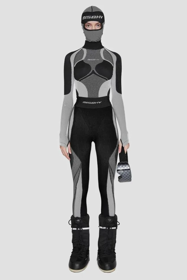 Performa Longsleeve Blackwhite Women MISBHV Tops