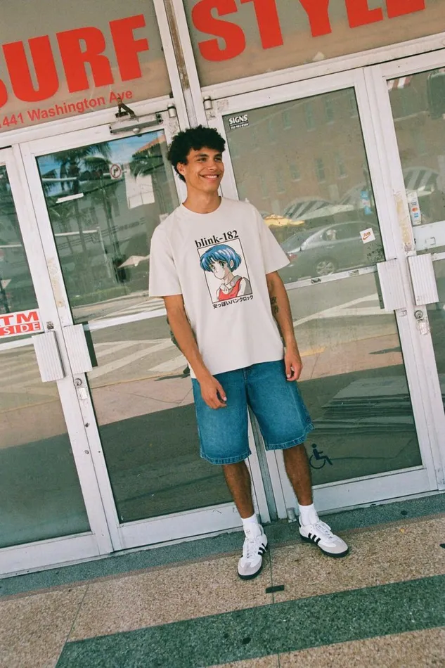 Premium Loose Fit Music TShirt Lcn Mt Bone Blink 182 8211 Anime Men Cotton On Tees and Tanks Premium Loose Fit Music TShirt Lcn Mt Bone Blink 182 8211 Anime Men Cotton On Tees and Tanks