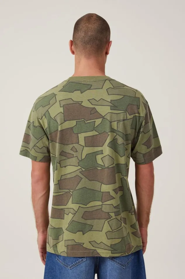 Premium Loose Fit Music TShirt Lcn Wmg Camogorillaz 8211 Camo Men Cotton On Tees and Tanks Premium Loose Fit Music TShirt Lcn Wmg Camogorillaz 8211 Camo Men Cotton On Tees and Tanks