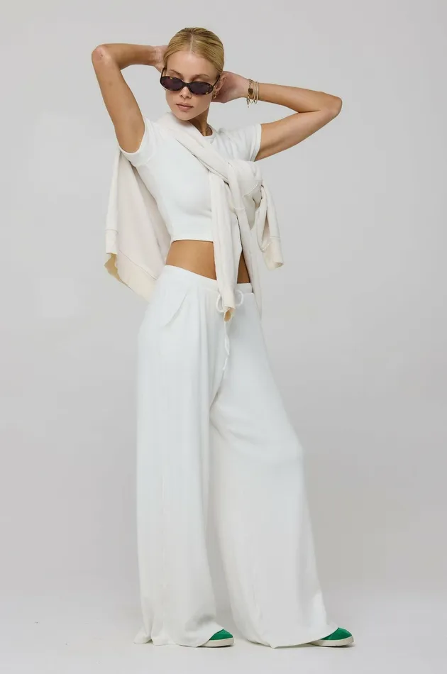 RESA Chase Rib Pant In White Women Basics
