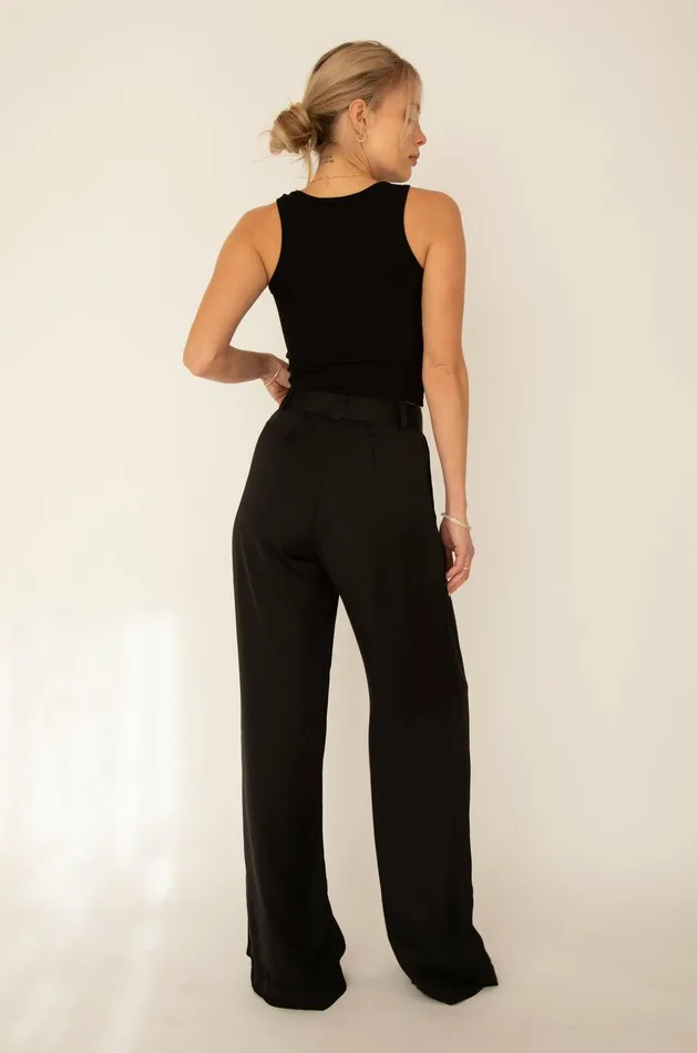 RESA OG Tank In Black Women Tops