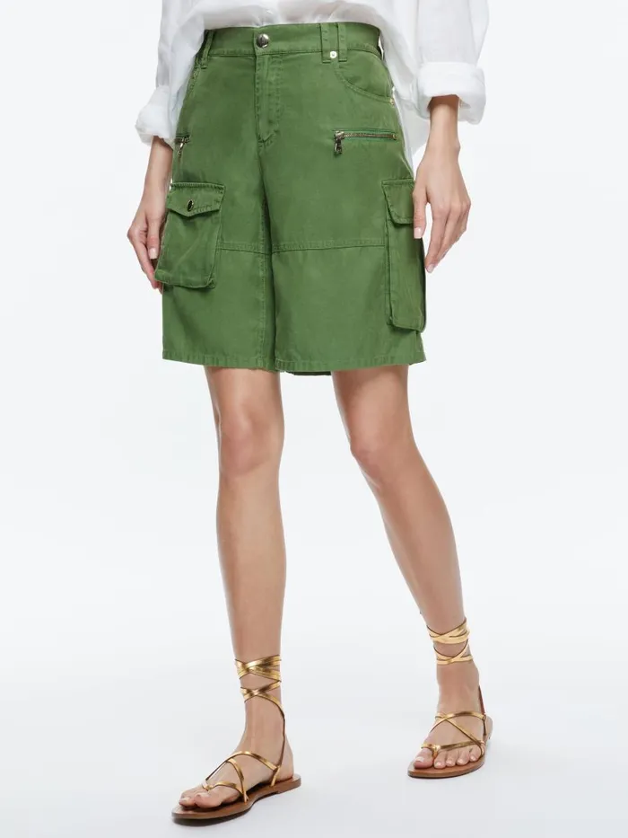 Shorts Women Alice Olivia JAXON SUPER SLOUCHY LONG CARGO SHORT Avocado