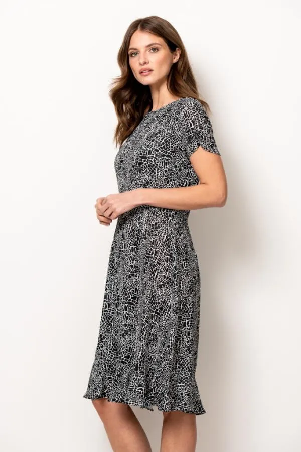 Sosandar Dresses Women Black and White Animal Print Shift Dress Black White