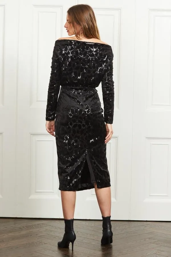 Sosandar Dresses Women Black Luxe Velvet Stretch Waist Relaxed Glamour Dress Black