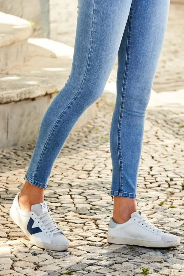 Sosandar Trainers 8211 Superga and Victoria Women Victoria Azul Blue V Detail Leather Trainers Blue