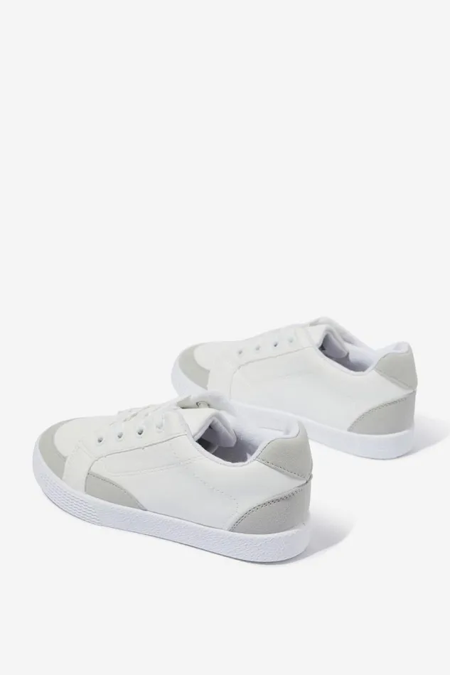 Teddy Classic Trainer Whitegrey Nubuck GirlsBoys Cotton On Sneakers Teddy Classic Trainer Whitegrey Nubuck GirlsBoys Cotton On Sneakers