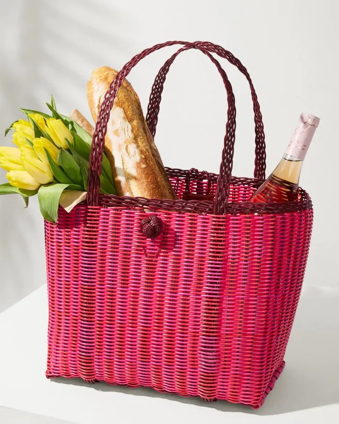 Tommy Bahama Maggie039s Woven Cosmo Beach Tote Cosmopolitan Beach and HomeWomen Beach Bags Tommy Bahama Maggie039s Woven Cosmo Beach Tote Cosmopolitan Beach and HomeWomen Beach Bags