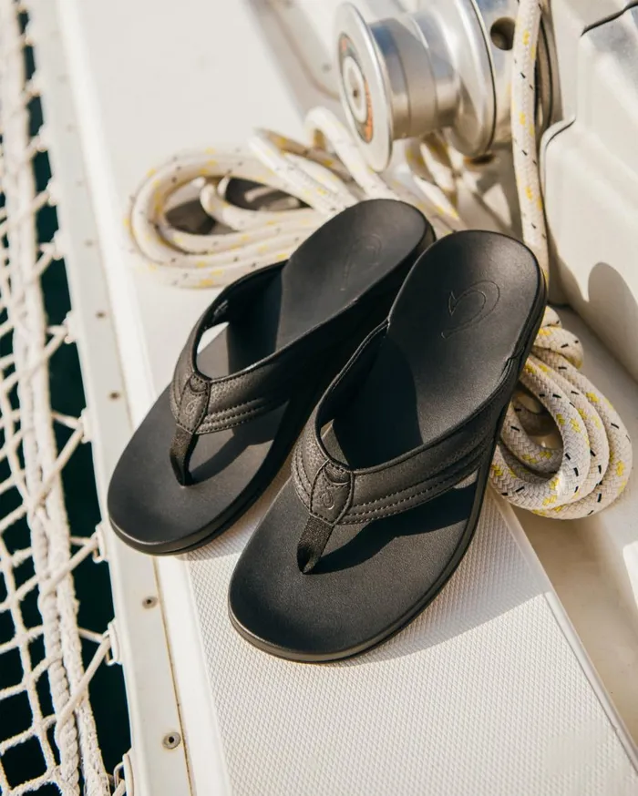 Tommy Bahama OluKai 039Awiki Sandals Trench Blue MenBig and Tall Shoes and Sandals