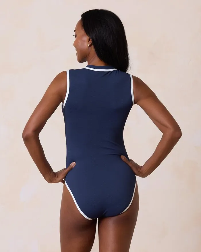 Tommy Bahama Paradise Fronds Bandeau OnePiece Swimsuit Tea Leaf Women OnePiece Suits Tommy Bahama Paradise Fronds Bandeau OnePiece Swimsuit Tea Leaf Women OnePiece Suits