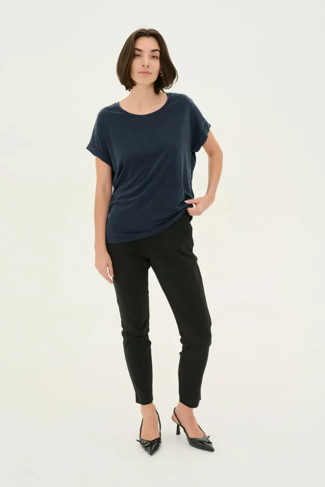 Tops and TShirts Women CULTURE Kajsa Tshirt Salute