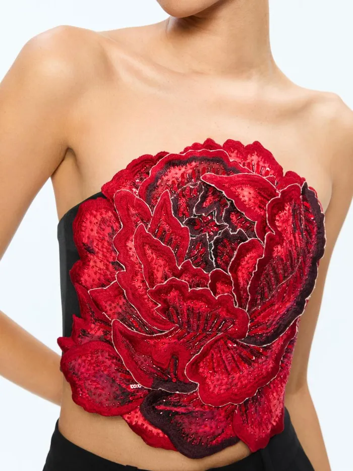 Tops Women Alice Olivia RANDIE FLORAL APPLIQUE CROP TOP Le Parisien