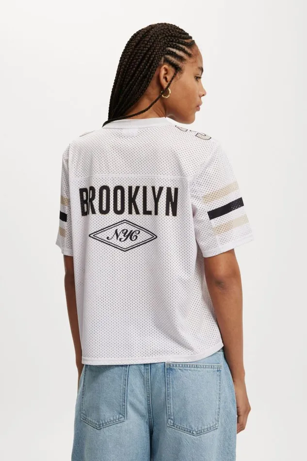 V Neck Regular Cropped Graphic Tee Brooklyn 32mid Taupe Women Cotton On Tops