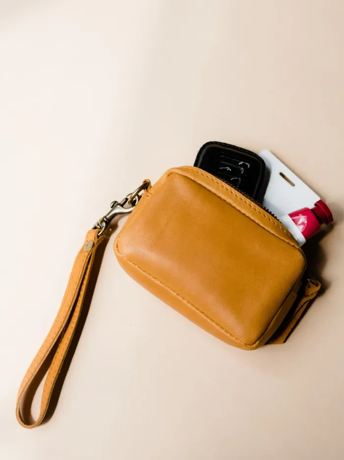 Wallets and Clutches Women Amy Card Wallet Black Able