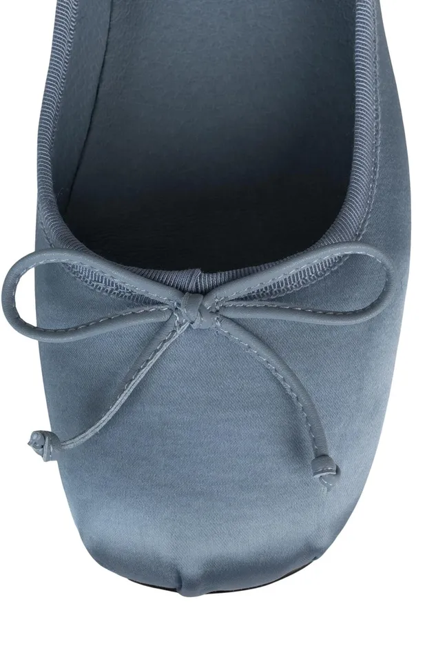 Women Ballet Flats Jeffrey Campbell TUTU Light Grey Satin
