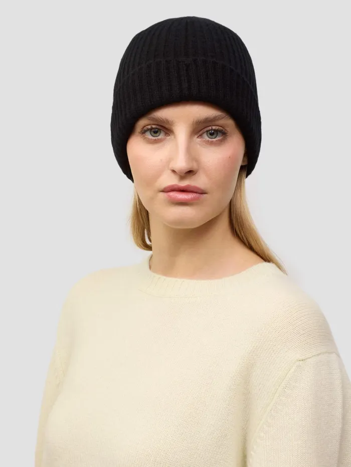 Women Begg X Co Beanies Alex Cashmere Beanie Black