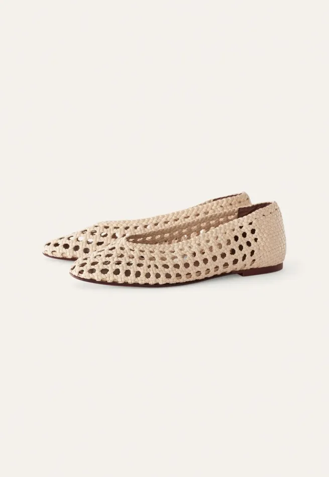 Women Handbraided Shoe Cream Poetry Fashion Footwear
