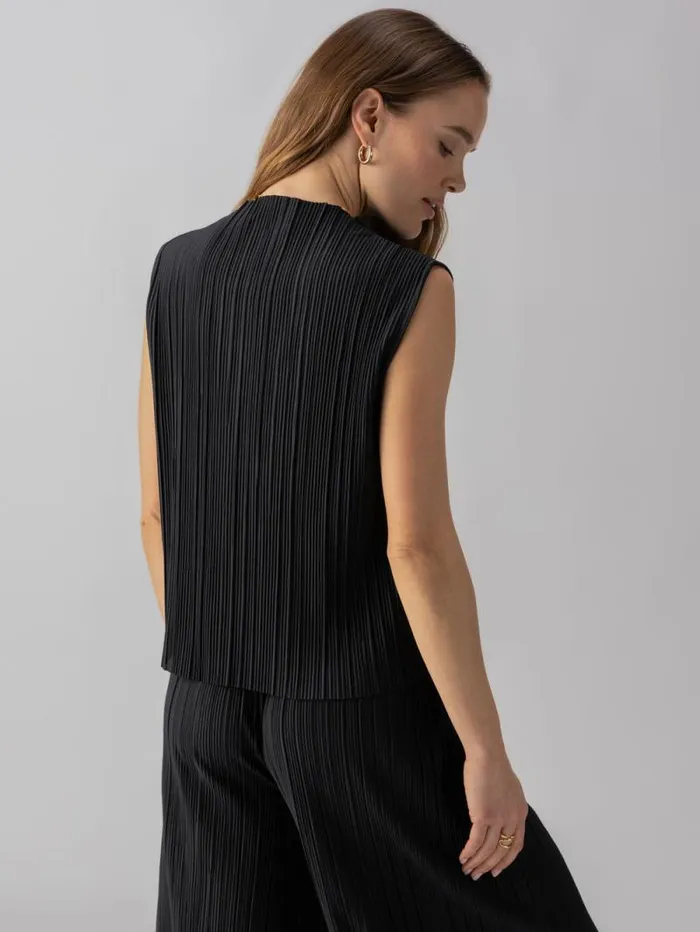 Women Plisse Mock Neck Top Black Sanctuary Clothing Tees and Tops Women Plisse Mock Neck Top Black Sanctuary Clothing Tees and Tops